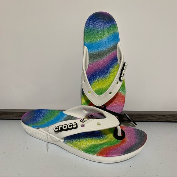 Crocs Unisex Classic Spray Dye Flip Flop Sandals-Size 8W/6M NWT - Picture 5 of 10